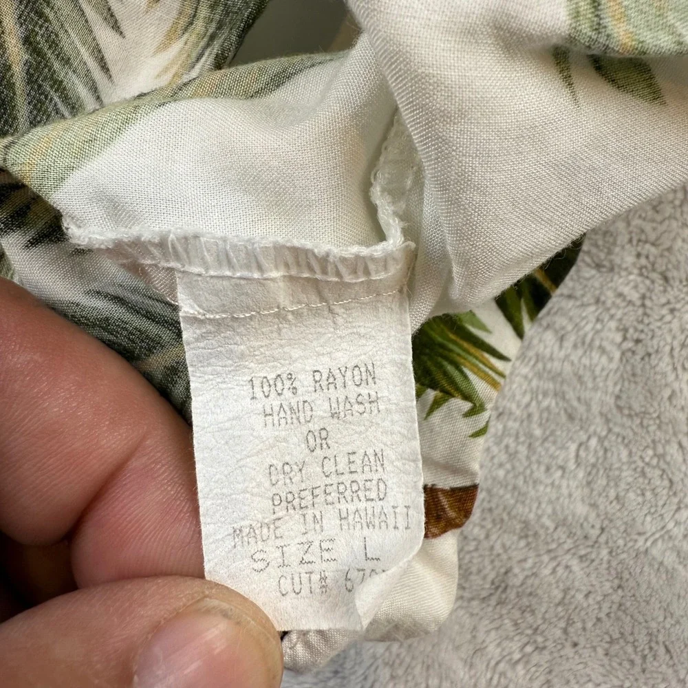 Hilo Hattie The Hawaiian Original Palm Tree Aloha Shirt Men's Large - Picture 4 of 6